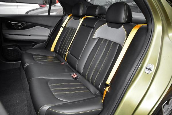 12.8萬就可以買的“平民跑車”，零百6.95秒，體驗影豹 J16版