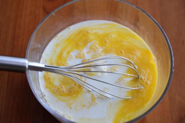 快手雞蛋餅，我家一週最少吃3次，10秒烙一張，出鍋軟得不像話