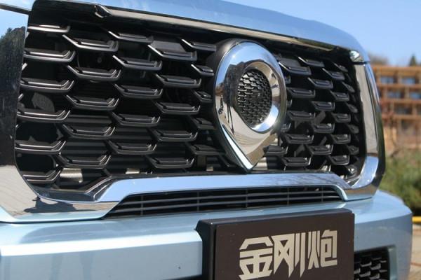 緊跟潮流的商用皮卡！試駕長城皮卡金剛炮