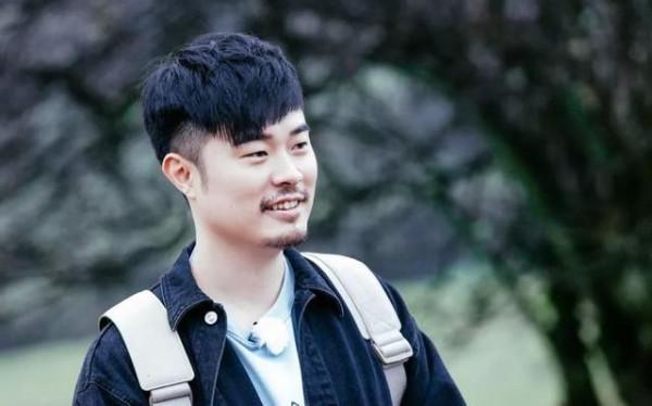 明星搞副業有多猛？楊穎一幅畫賣18萬，夏雨為玩滑板拒絕徐克