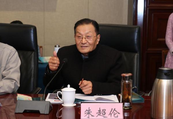 從藝40餘年演了50餘部戲，“做人做事，她都是標杆”