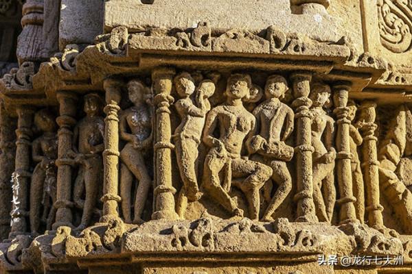 歷經千年風雨的莫德赫拉太陽神廟，精美絕倫，令人歎為觀止