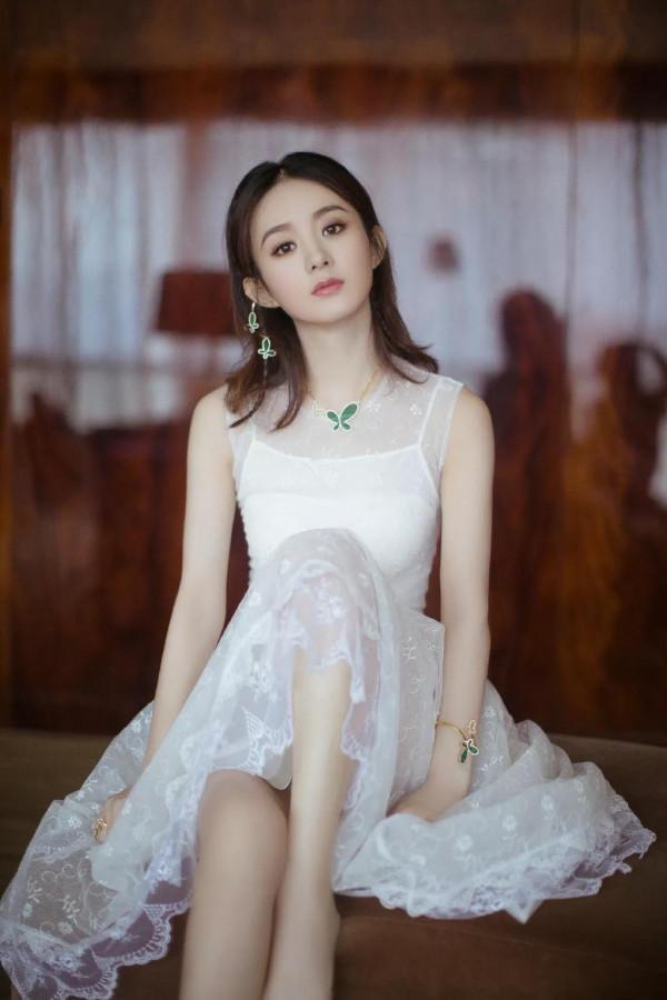 趙麗穎美照一冊，欣賞