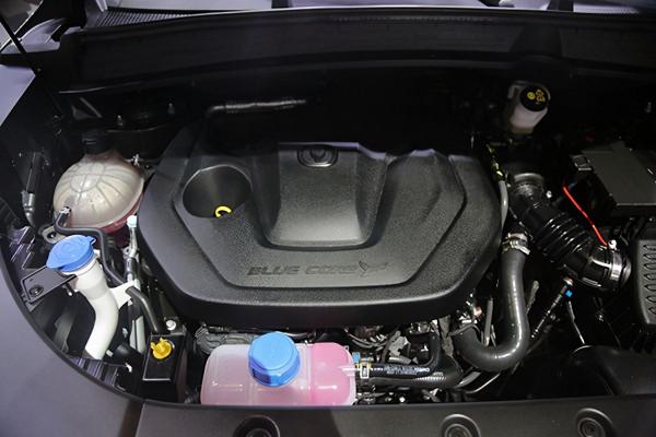 試駕長安CS55 PLUS！9月剛上市，頂配不超13萬，同級合資怎麼玩？