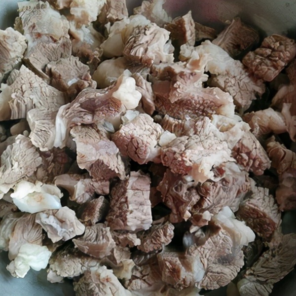 冬季女性多吃：豬肝，牛肉，紅豆，南瓜，花生補氣補血養生美容