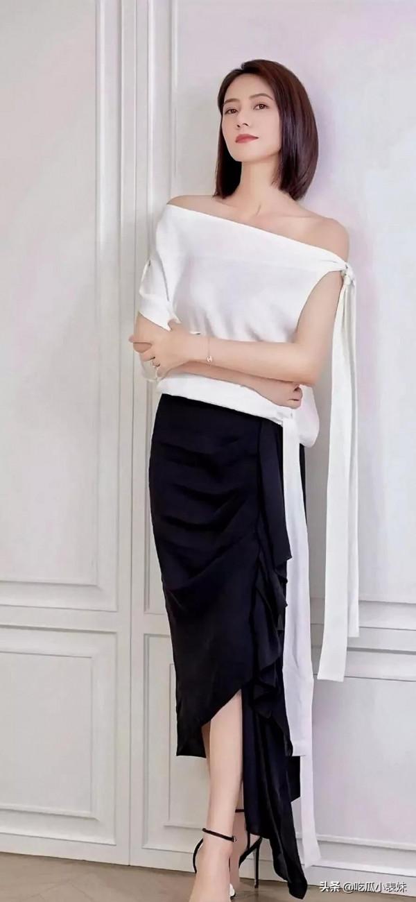 高圓圓,肌膚豐潤,高雅端莊 高圓圓,肌膚豐潤,高雅端莊