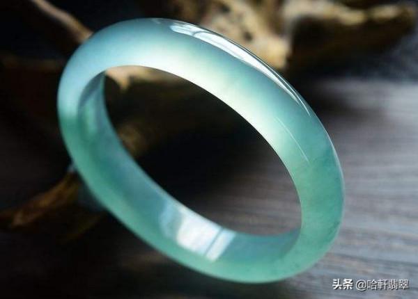 翡翠中最保值的3大品類，同時也是拍賣會上的常客，價值不菲