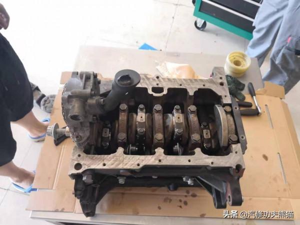大眾高爾夫1.4T差點開報廢，燒機油、燒防凍液、缺缸大修一次解決