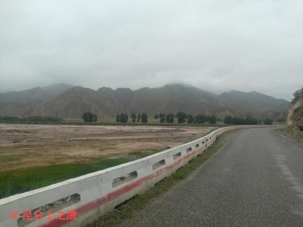 崑崙山的穿越——花石峽、冬給措納湖至香日德