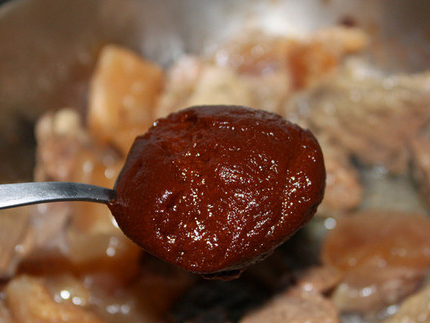 甜麵醬、柱候醬、叉燒醬、豆瓣醬、排骨醬有啥區別？看完漲知識了