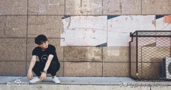 沒有專業背景,長了一副“慫喪”相,如何逆襲成音樂界明日之子? 沒有專業背景,長了一副“慫喪”相,如何逆襲成音樂界明日之子?