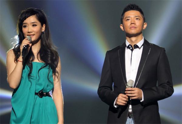 《星光大道》4位明星,造人設、炒作、耍大牌,只剩鳳凰傳奇在堅持