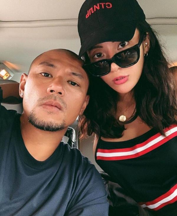 TVB男星轉行賣炸雞,業務不熟差評不斷,40元一隻雞翅被批太貴 TVB男星轉行賣炸雞,業務不熟差評不斷,40元一隻雞翅被批太貴