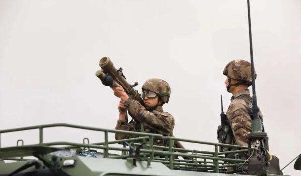 雪花紛飛天，正是練兵時，帶你體驗“沉浸式”冬訓