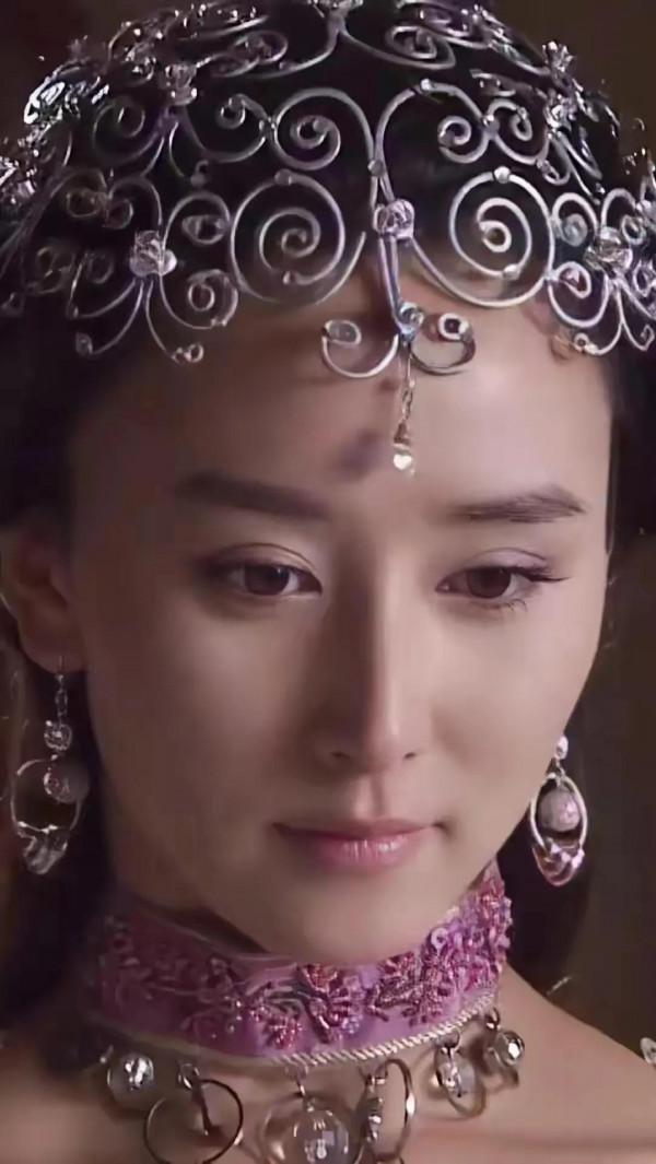 雲南演員—胡靜