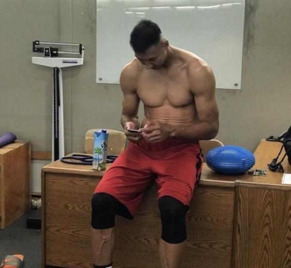 明明易建聯和杜蘭特都是2.11米的身高,為什麼天賦差距這麼大呢? 明明易建聯和杜蘭特都是2.11米的身高,為什麼天賦差距這麼大呢?