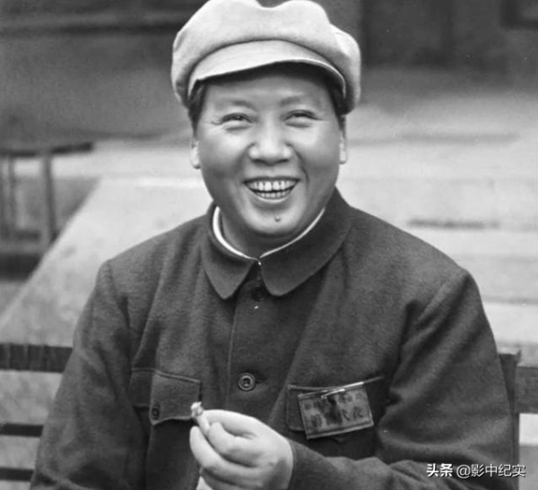 他造的香菸太優秀,日軍拿彈藥情報來換,毛主席也對此煙讚不絕口 他造的香菸太優秀,日軍拿彈藥情報來換,毛主席也對此煙讚不絕口