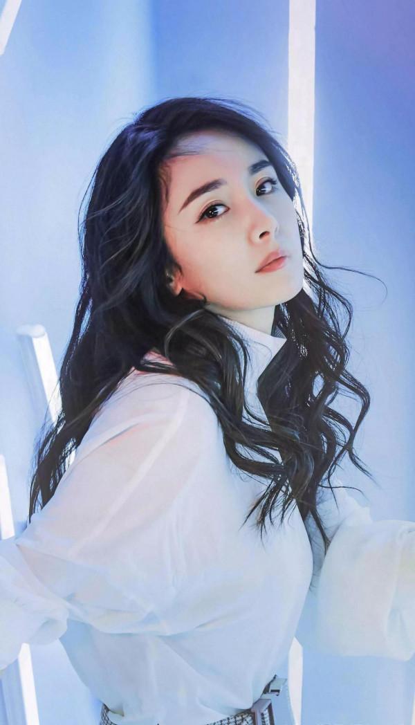 被楊冪迷人氣質撩到的照片