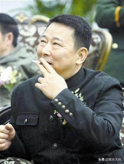 11 四川黑道梟雄劉漢 被人襲擊 11 四川黑道梟雄劉漢 被人襲擊