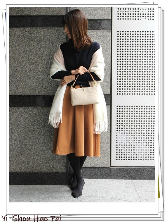 棕色半身裙在秋冬怎麼搭配?25種穿搭示例讓你不再犯難 棕色半身裙在秋冬怎麼搭配?25種穿搭示例讓你不再犯難