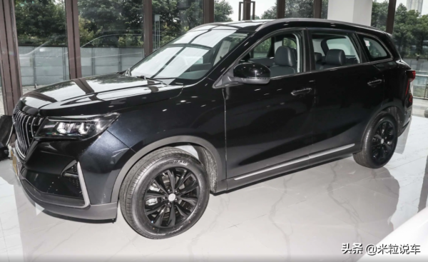 7&period;38萬！北汽全新中型SUV：1&period;5T引擎，軸距2815mm，瑞翔X5咋樣？