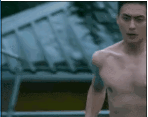 謝霆鋒空中轉呼啦圈,《飛虎3》滿屏荷爾蒙,內娛男星何時捲起來 謝霆鋒空中轉呼啦圈,《飛虎3》滿屏荷爾蒙,內娛男星何時捲起來