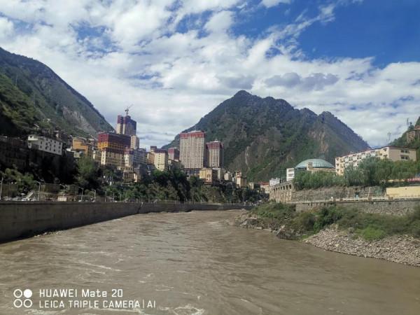 自駕遊~川藏線的那些事(2) 自駕遊~川藏線的那些事(2)