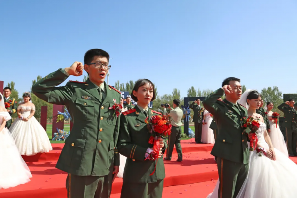 國家分配的兵哥,這場面甜炸了 國家分配的兵哥,這場面甜炸了