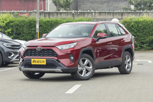 歷經26年、5代車型演變,豐田RAV4為何能持續暢銷? 歷經26年、5代車型演變,豐田RAV4為何能持續暢銷?