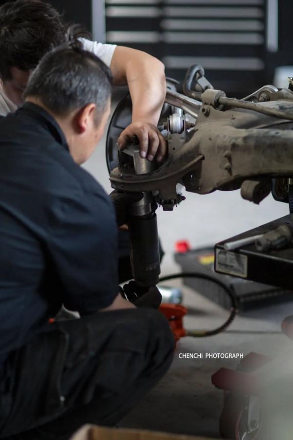 賓士E後橋的一次徹徹底底的整備過程