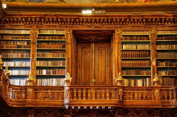 世界最美圖書館“耍大牌”,買了門票不讓進門,卻吸引無數遊客 世界最美圖書館“耍大牌”,買了門票不讓進門,卻吸引無數遊客