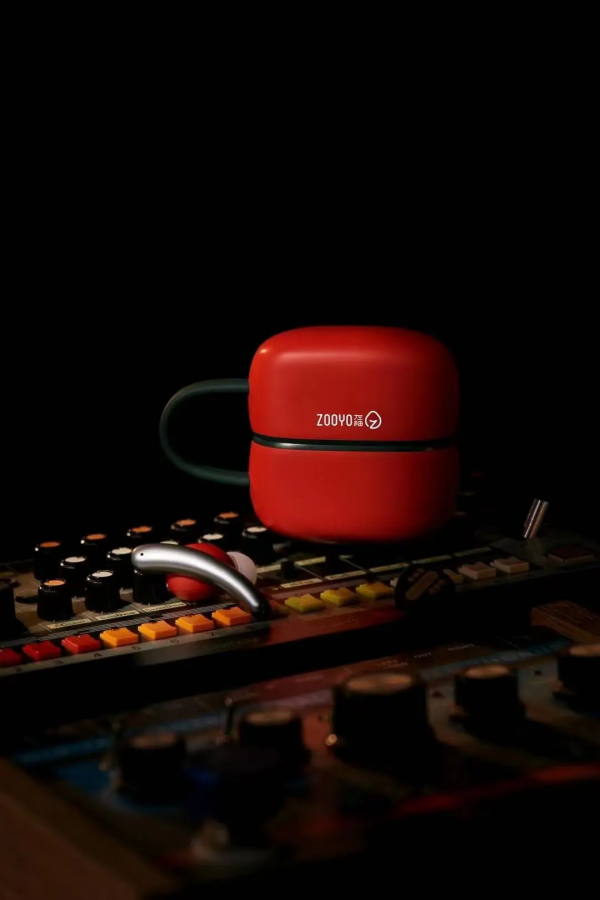 案例分享丨探索耳機新時尚！大良造物×ZOOYO左柚