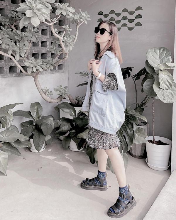 一衣多穿-四季皆可搭的牛仔背心 一衣多穿-四季皆可搭的牛仔背心