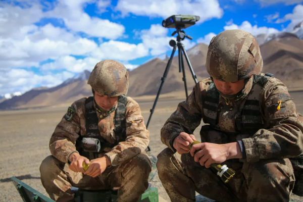 精準打擊！直擊高原迫擊炮實彈射擊現場