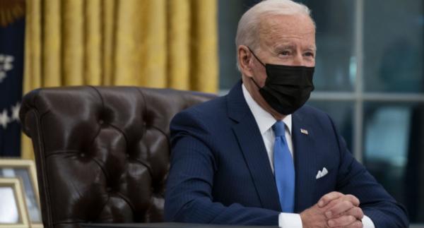 特朗普語出驚人,表示要繼續競選總統,美國主持人叫停節目 特朗普語出驚人,表示要繼續競選總統,美國主持人叫停節目