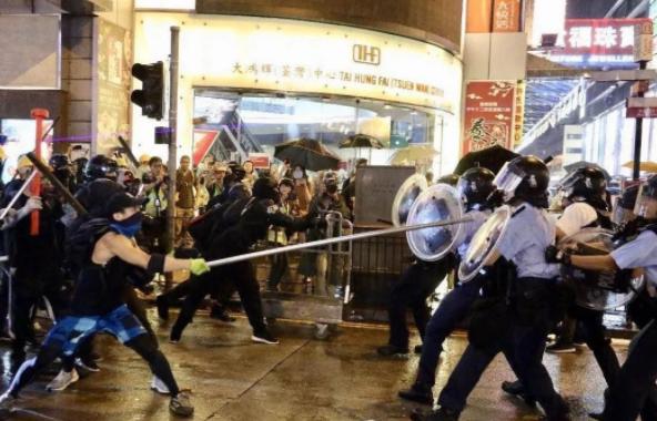 蒼天饒過誰?亂港分子“西征”,英國成功讓“港獨”火了一把 蒼天饒過誰?亂港分子“西征”,英國成功讓“港獨”火了一把