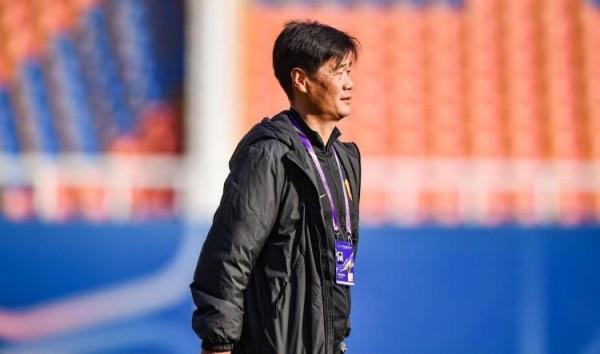 上午9點!權威媒體曝出爭議猛料:李霄鵬遭重大打擊,球迷吐槽聲一片