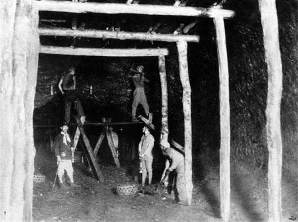 解放軍中的日本女兵,在中國部隊生活7年,回國後晚年結局悽慘 解放軍中的日本女兵,在中國部隊生活7年,回國後晚年結局悽慘