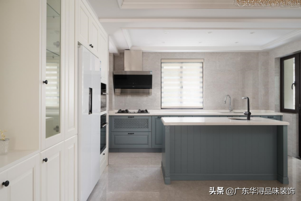 155㎡的歐式輕奢平層,融合浪漫與古典風格,這是什麼神仙氣質 155㎡的歐式輕奢平層,融合浪漫與古典風格,這是什麼神仙氣質