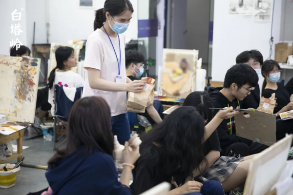 心有光華月自明 | 中秋佳節,白塔嶺的家人們節日快樂 心有光華月自明 | 中秋佳節,白塔嶺的家人們節日快樂