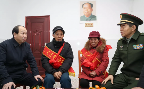 有排面！春節送喜報，軍人家庭最好的&OpenCurlyDoubleQuote;年貨&rdquo;