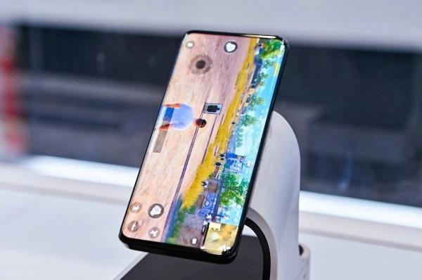 為什麼把曲面屏帶火的三星手機自己卻不玩了？真的是方向錯了嗎？