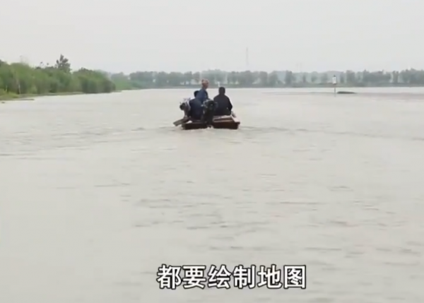 2016年安徽工人挖到人骨，警察迅速封鎖現場，一枚打火機幫了大忙