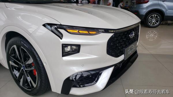 福特EVOS這款車的究竟什麼型別的人群會選擇 福特EVOS這款車的究竟什麼型別的人群會選擇