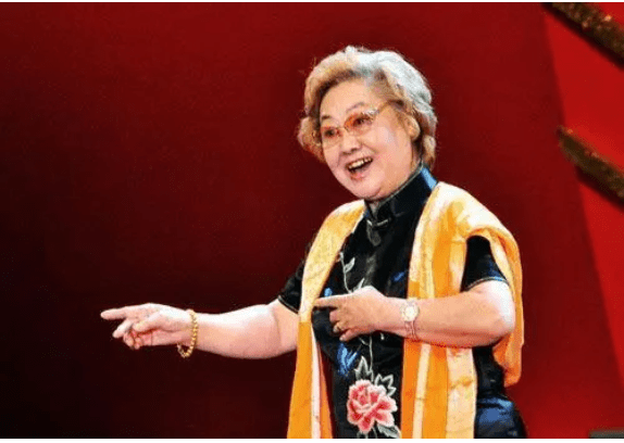 郭蘭英：剛出生就被扔到野外，兩任丈夫都去世，91歲無兒無女