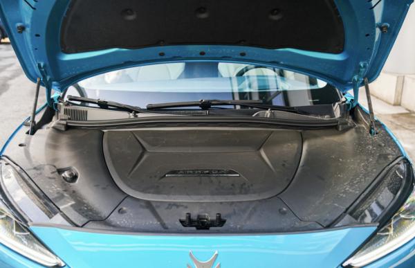 上個廁所時間就能充80%電量，華為新車獵殺“特斯拉們”時刻來了