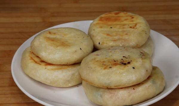 白菜里加2個雞蛋，不炒不燉，簡單一做，比吃肉還香，出鍋就搶光