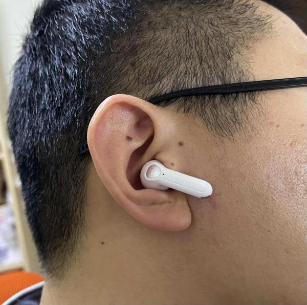 外形小巧，&OpenCurlyDoubleQuote;內心&rdquo;強大-SOUNDPEATS Air 3