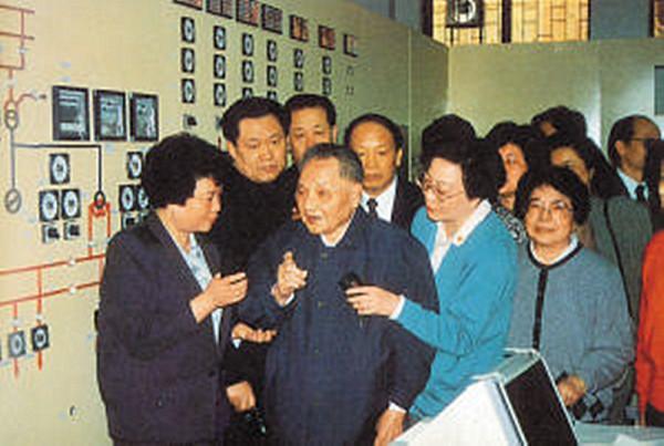 1991年蘇聯解體,全世界都在等中國崩潰,鄧公是如何力挽狂瀾的? 1991年蘇聯解體,全世界都在等中國崩潰,鄧公是如何力挽狂瀾的?