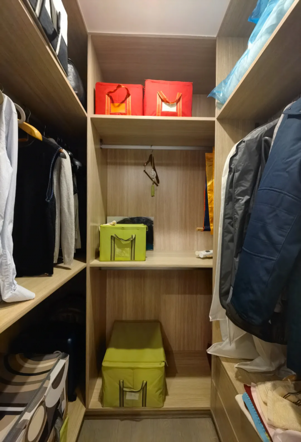 爆改53㎡「手槍型」老破小，收納翻倍還有步入式衣帽間